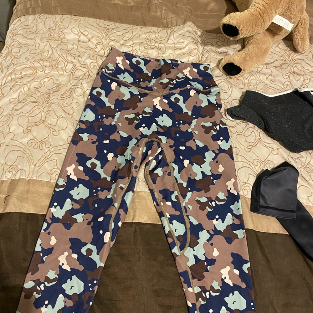 Vitality camo leggings